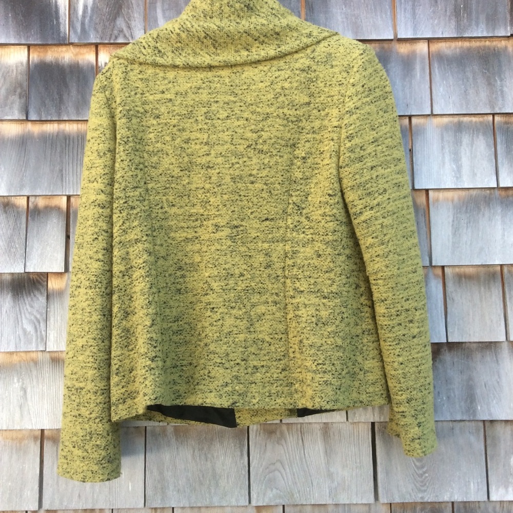 Stylish Jacket - Picture 2 of 4
